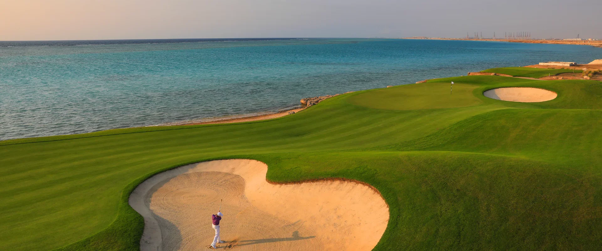 ALTHAUS YACHTS SPONSORS AMEX X AMCHAM GOLF TOURNAMENT