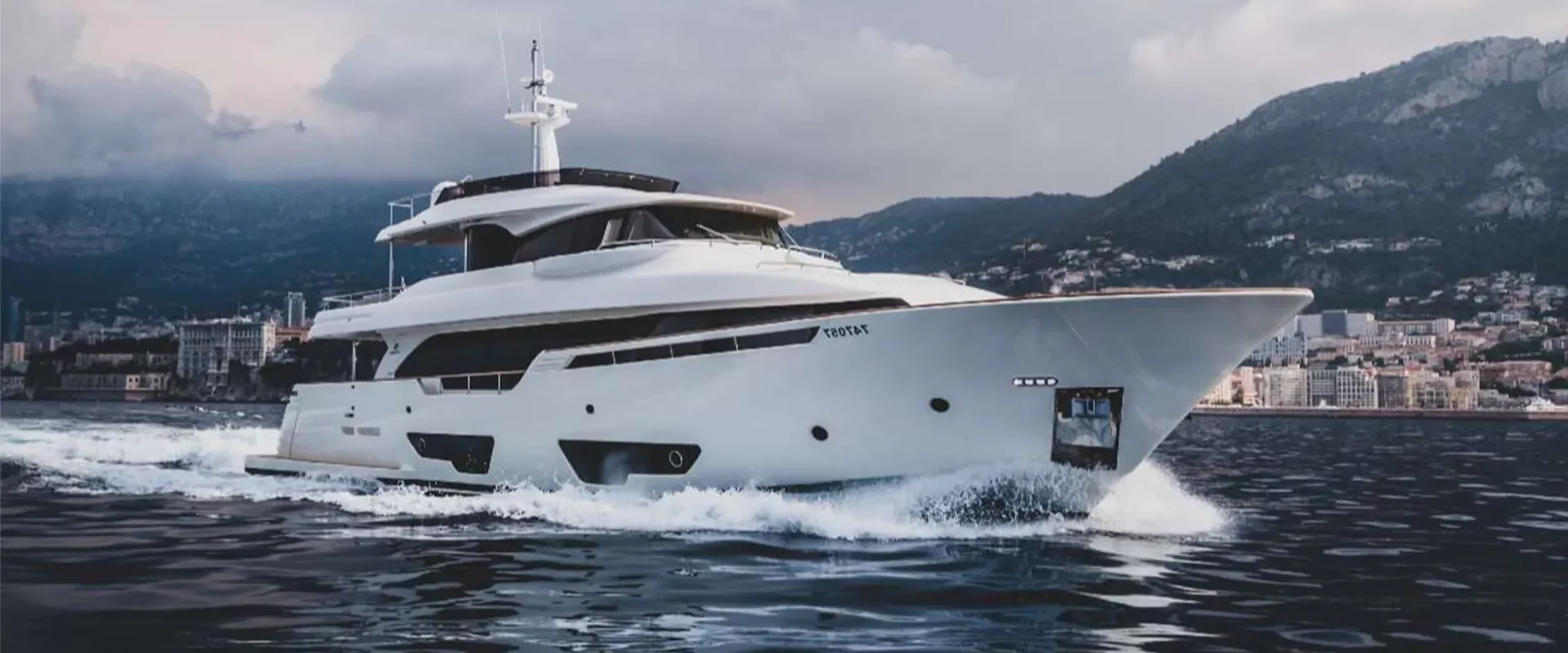 SOLD M/Y SEVEN | NAVETTA 28