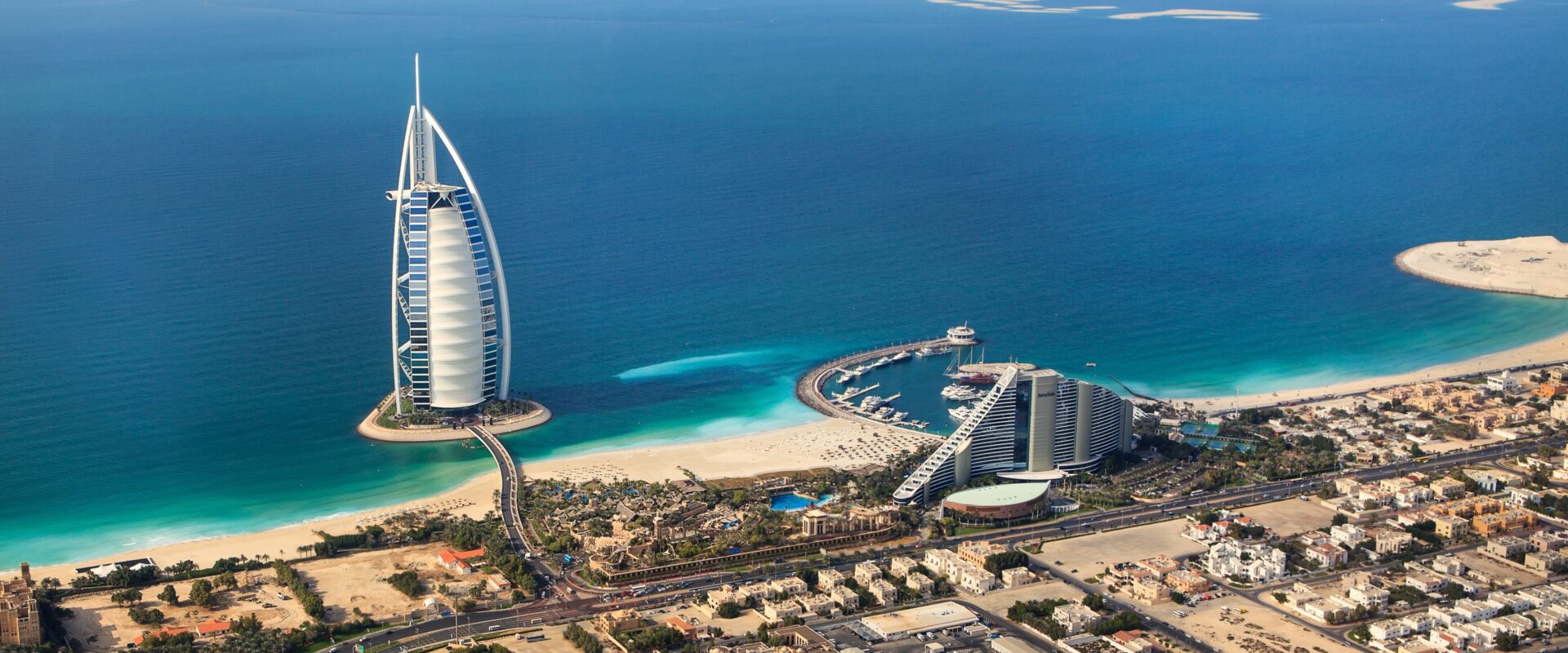 Yacht Charter UAE: Discover Dubai & Abu Dhabi by Sea