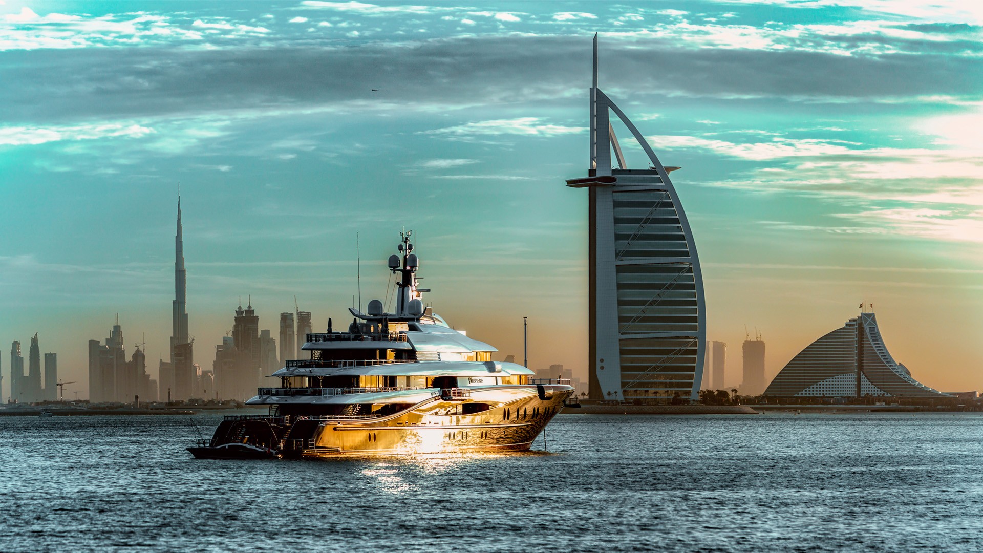 Dubai UAE Yacht Charter with Althaus Yachts – skyline cruising and private marina access