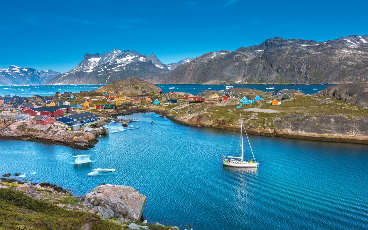 sailing-greenland-kolbjørnsgard-yacht-charter